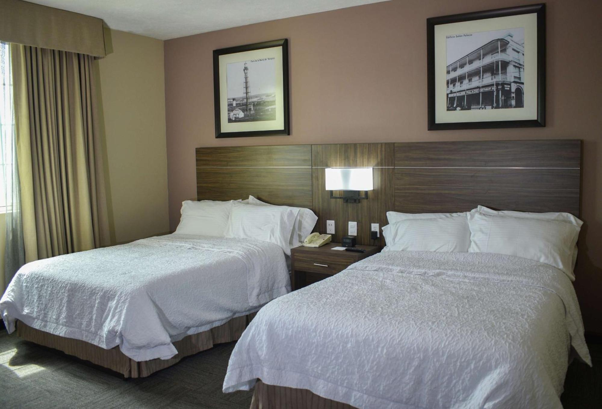 Hampton Inn Tampico Zona Dorada Eksteriør bilde