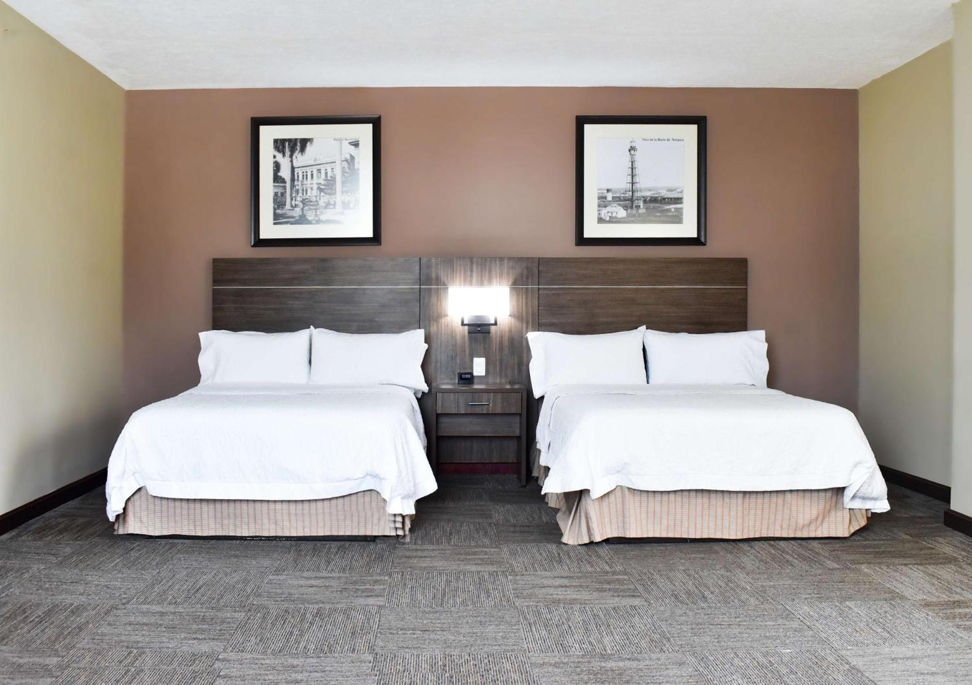 Hampton Inn Tampico Zona Dorada Eksteriør bilde