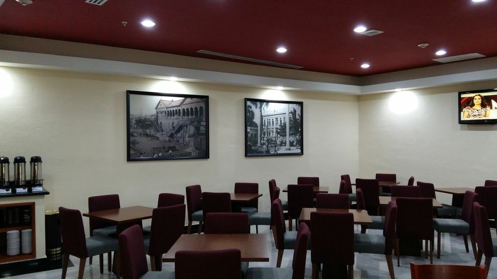 Hampton Inn Tampico Zona Dorada Eksteriør bilde
