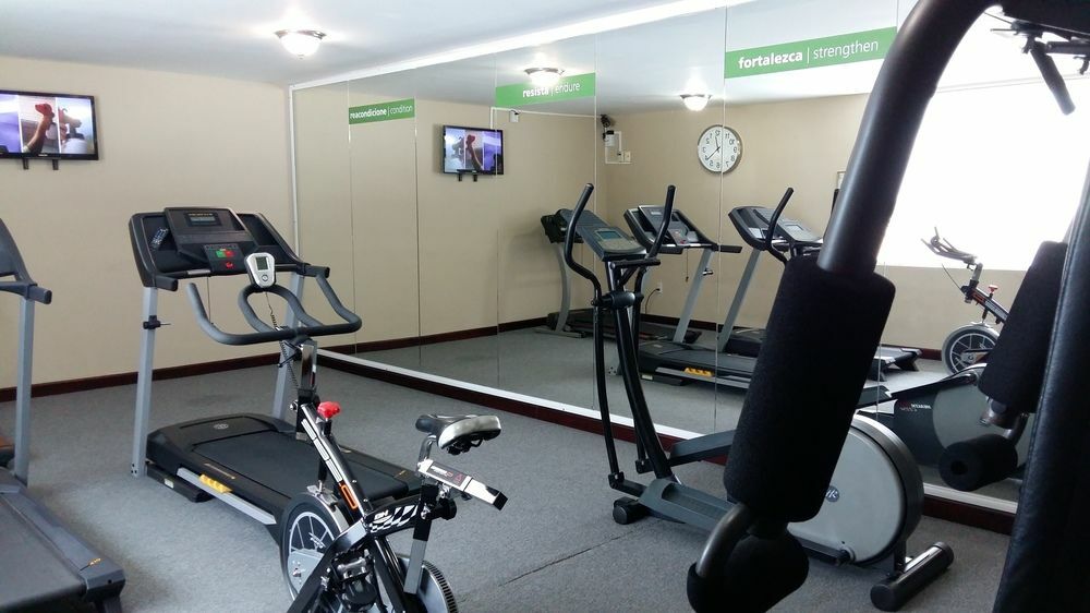 Hampton Inn Tampico Zona Dorada Eksteriør bilde